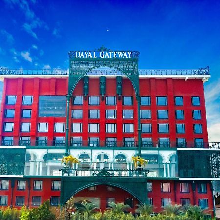 Dayal Gateway Hotel Лакнау Екстериор снимка