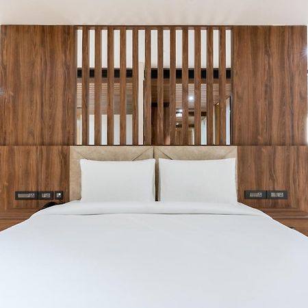 Dayal Gateway Hotel Лакнау Екстериор снимка