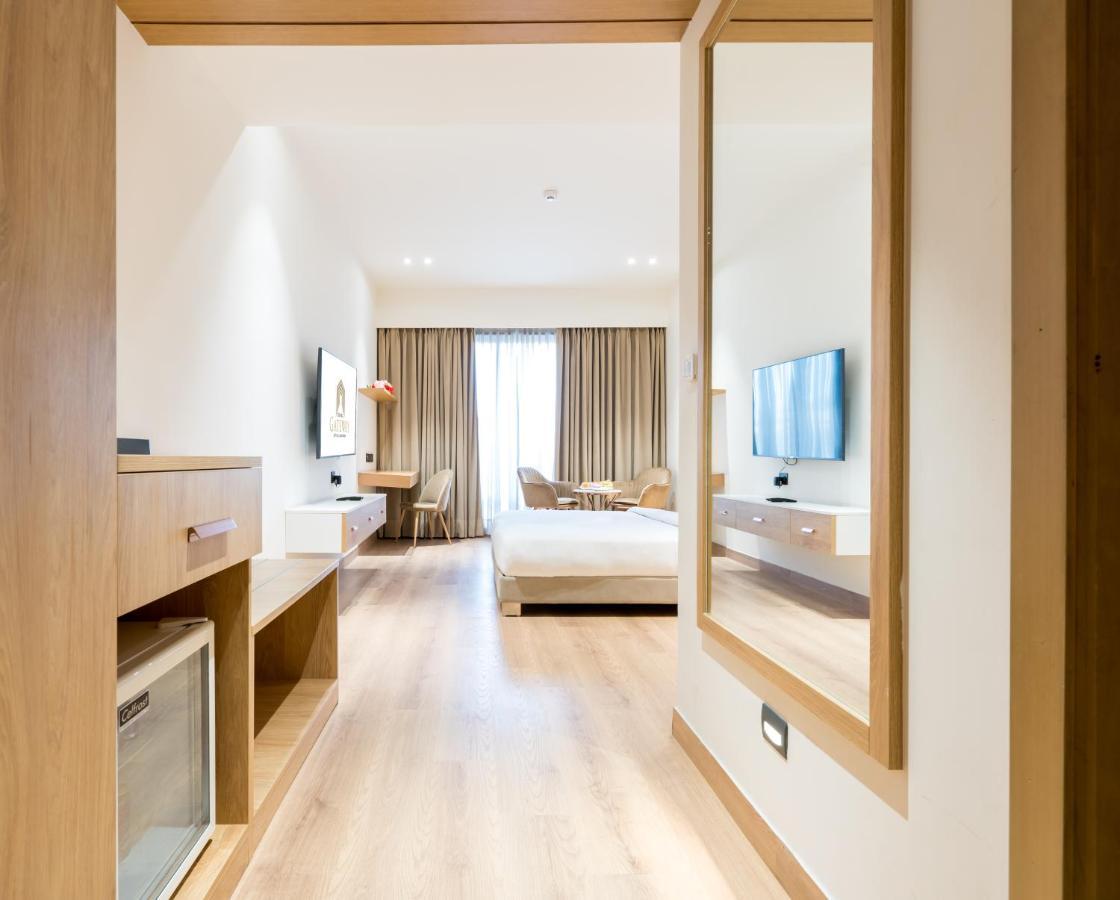 Dayal Gateway Hotel Лакнау Екстериор снимка